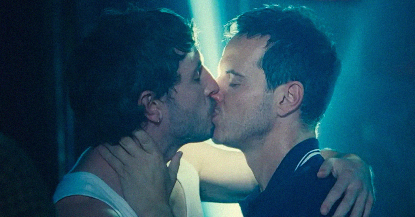 Кадр з фільму All Of Us Strangers