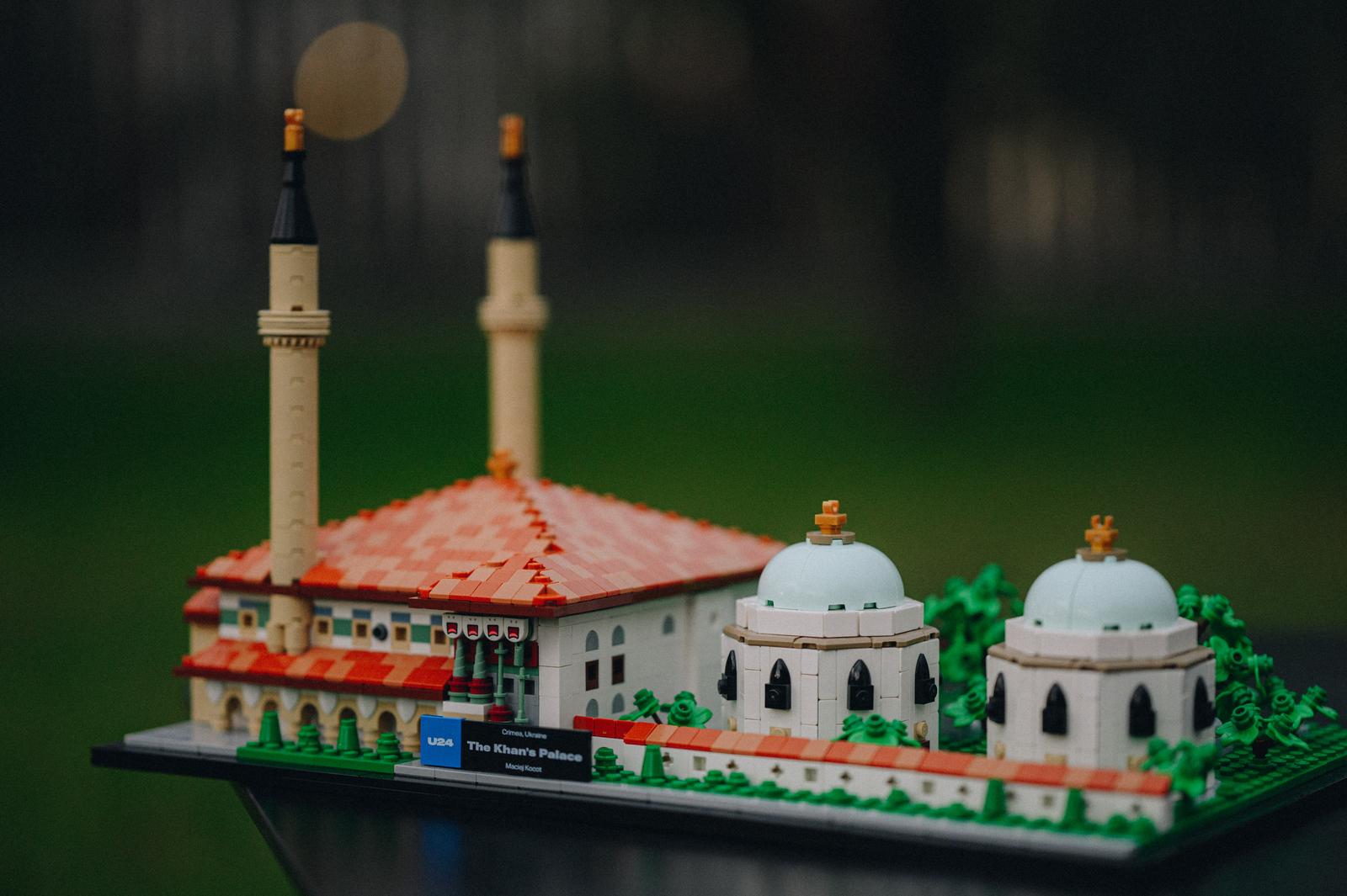Ханський палац з LEGO, створений для UNITED24