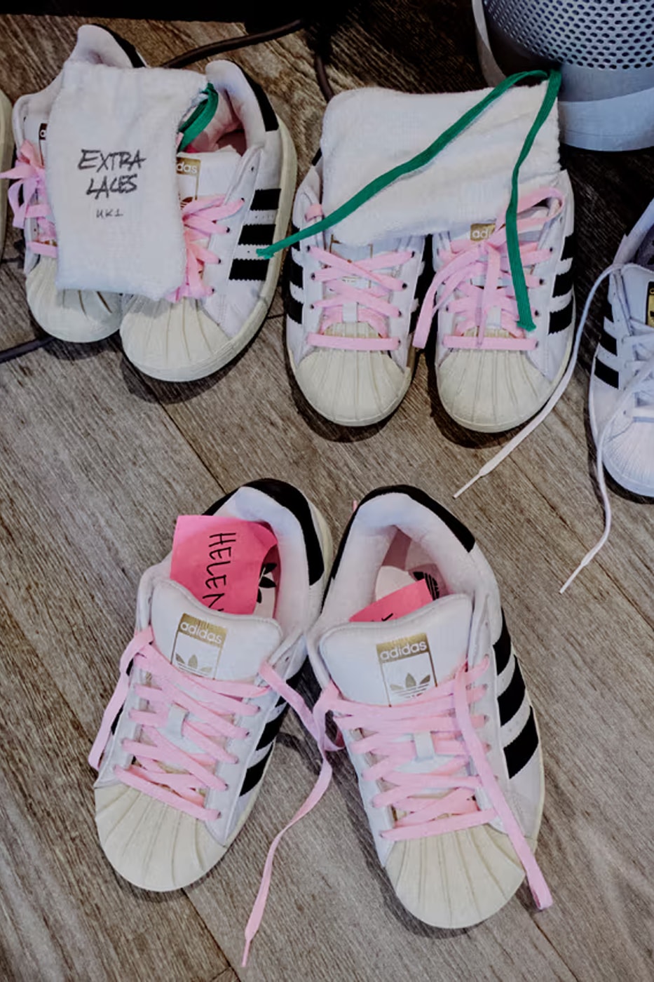 Збільшені adidas Superstar