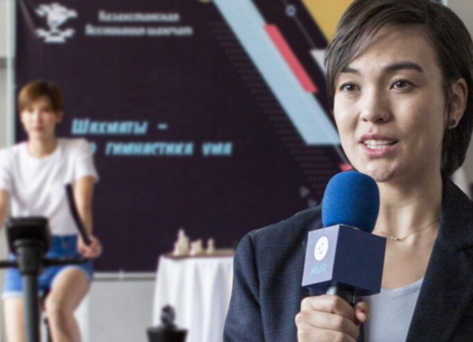 Кадр з казахського фільму Bikechess