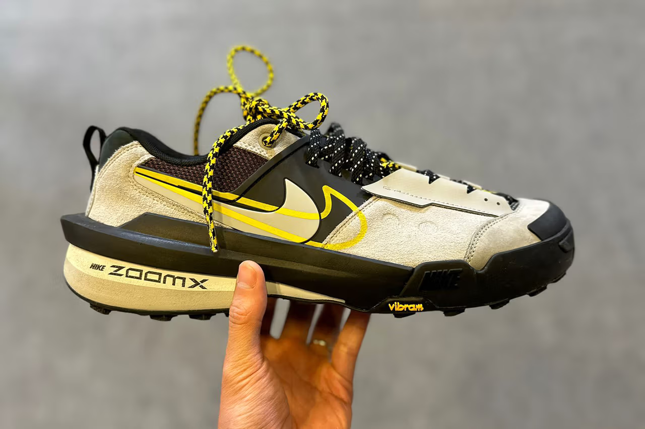 Нові кросівки sacai та Nike
