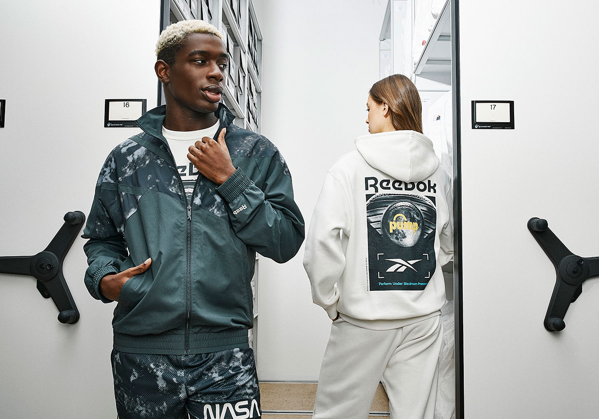Принт Pump на худі NASA та Reebok