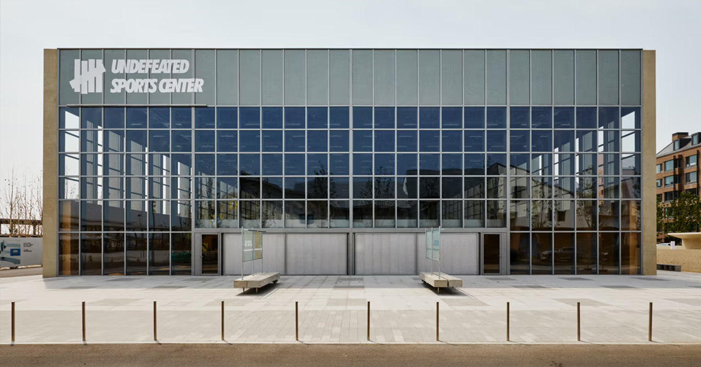 Флагманський магазин Undefeated в Китаї