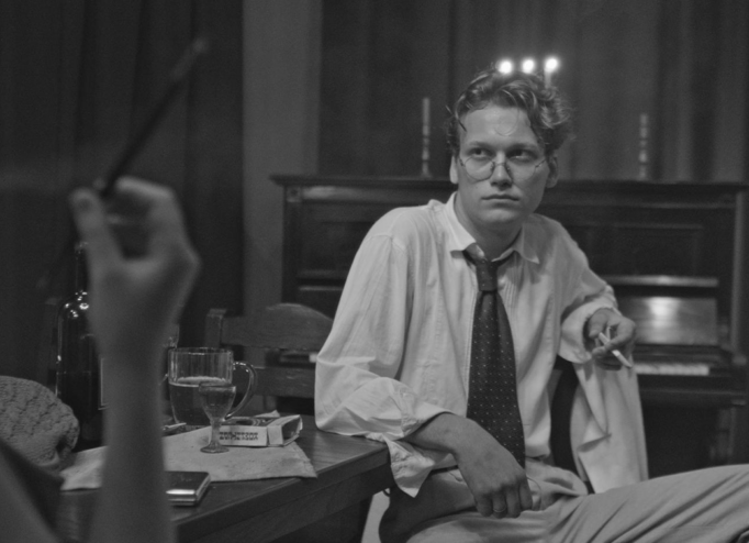 Кадр з фільму «Будинок «Слово». Нескінчений роман»