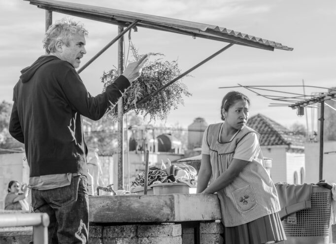 Альфонсо Куарон на зніманнях фільму Roma
