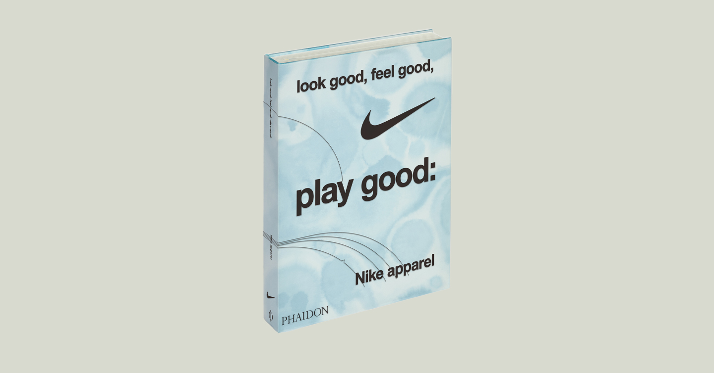 Книжк про жіночий одяг Nike