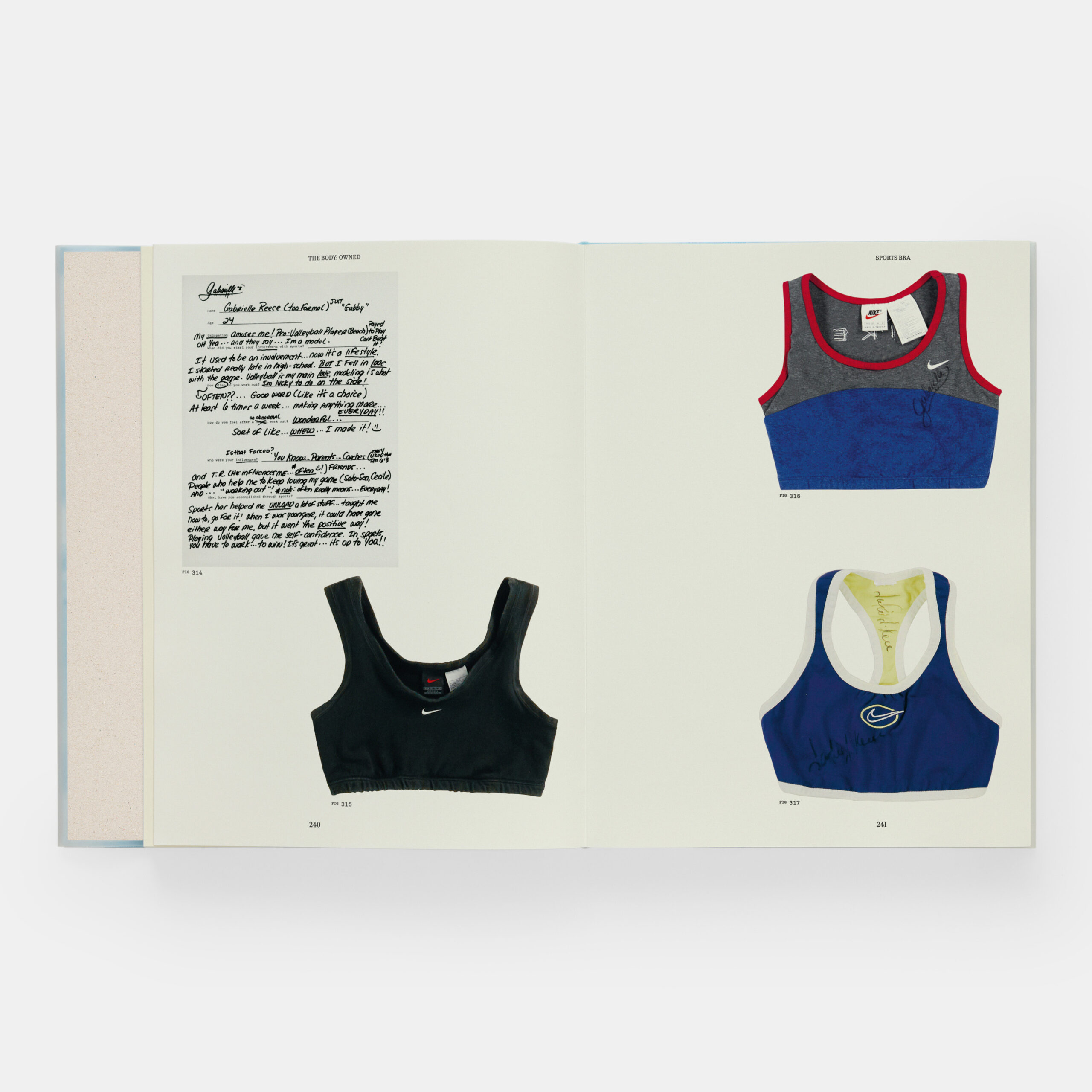 Топи Nike у книжці Phaidon