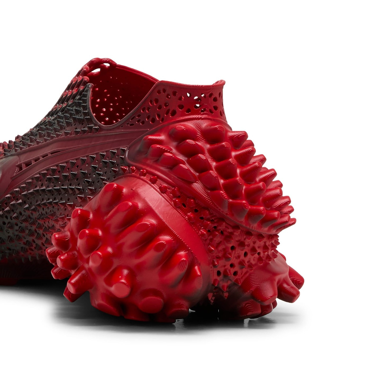 Шипи на PUMA Mostro