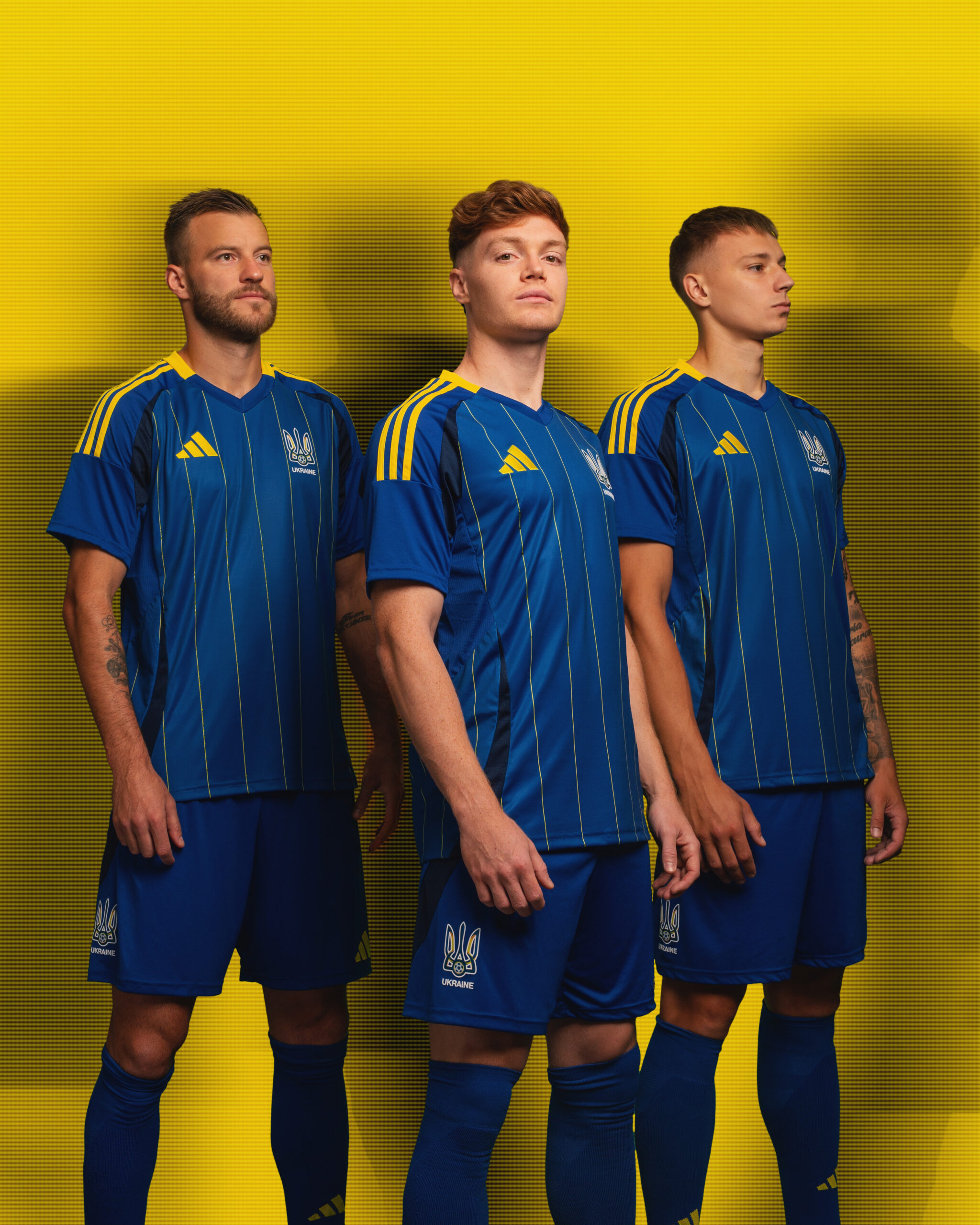 Виїзний комплект форми adidas та УАФ