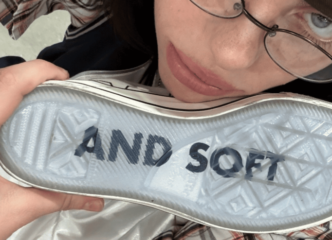Колаборація Біллі Айліш та Converse