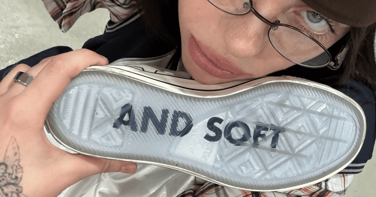 Колаборація Біллі Айліш та Converse
