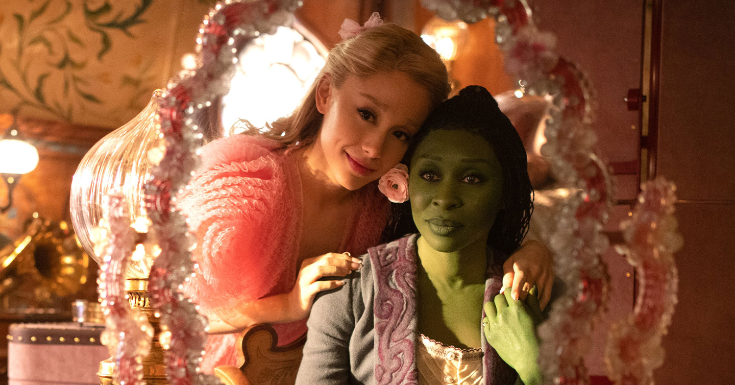 Аріана Гранде та Сінтія Еріво у фільмі Wicked
