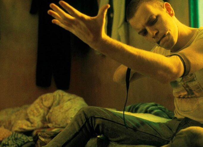 Кадр з фільму «На голці»