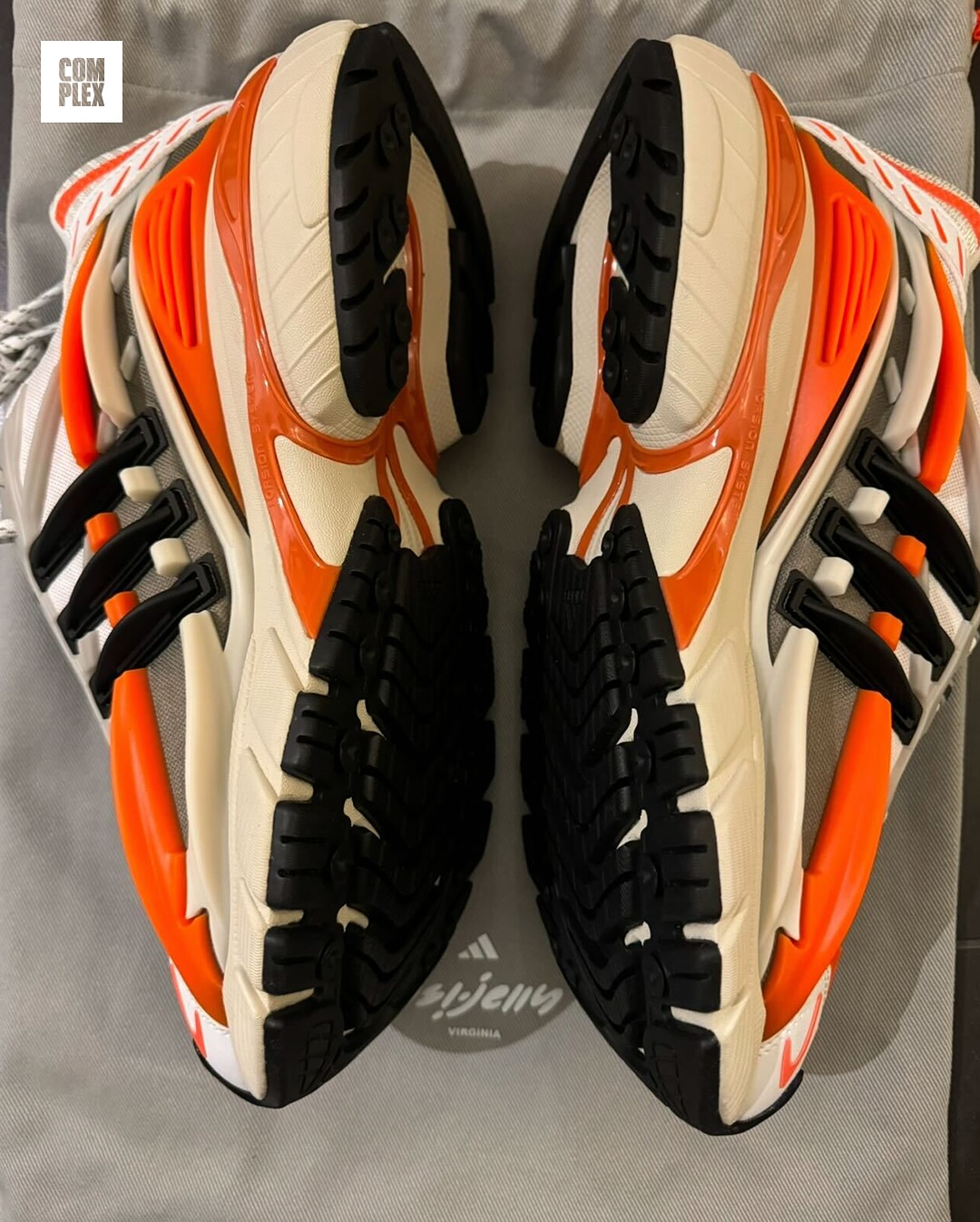 Підошва adidas Jellyfish