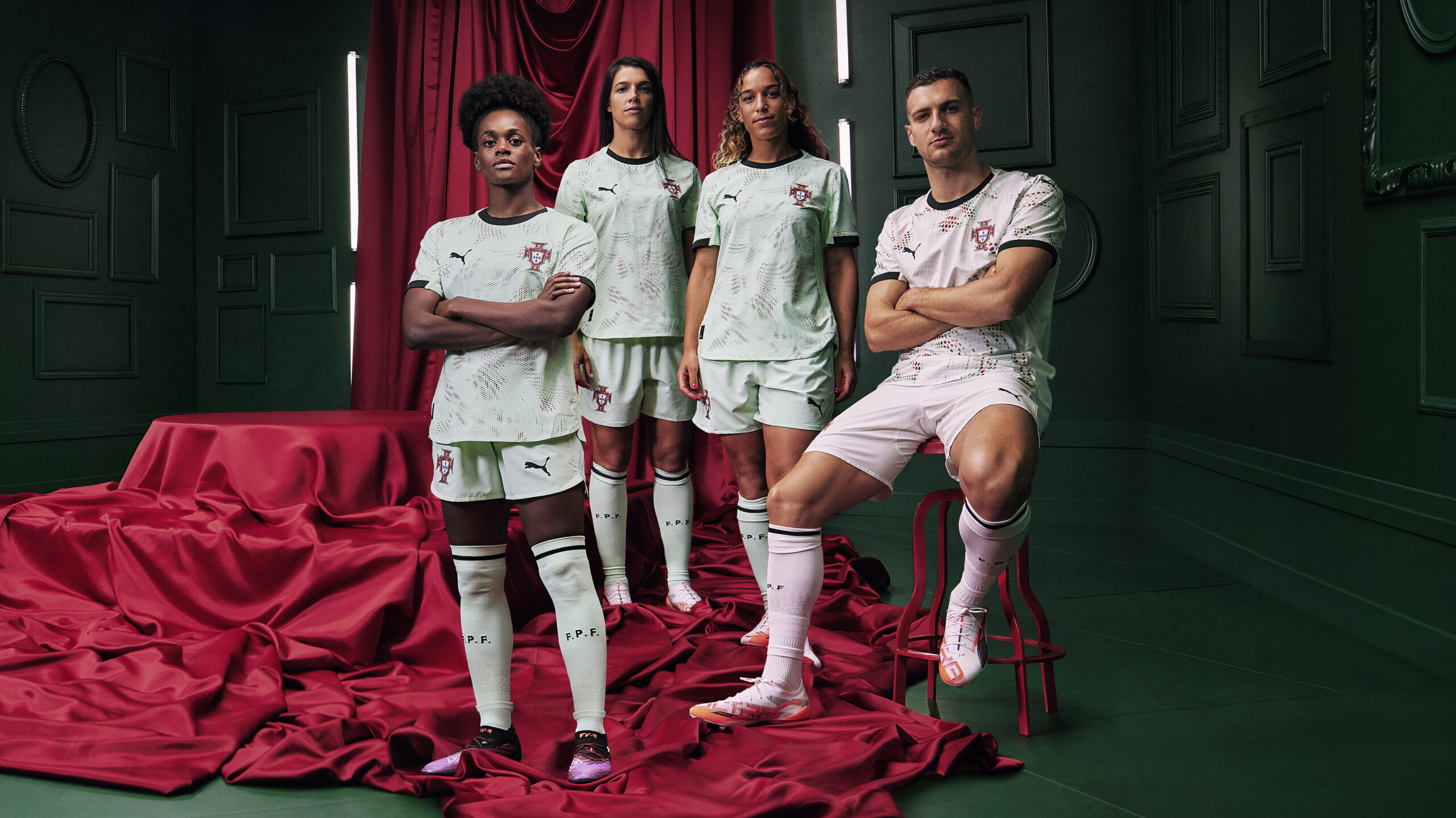 Форма PUMA для жіночої збірної Португалії з футболу