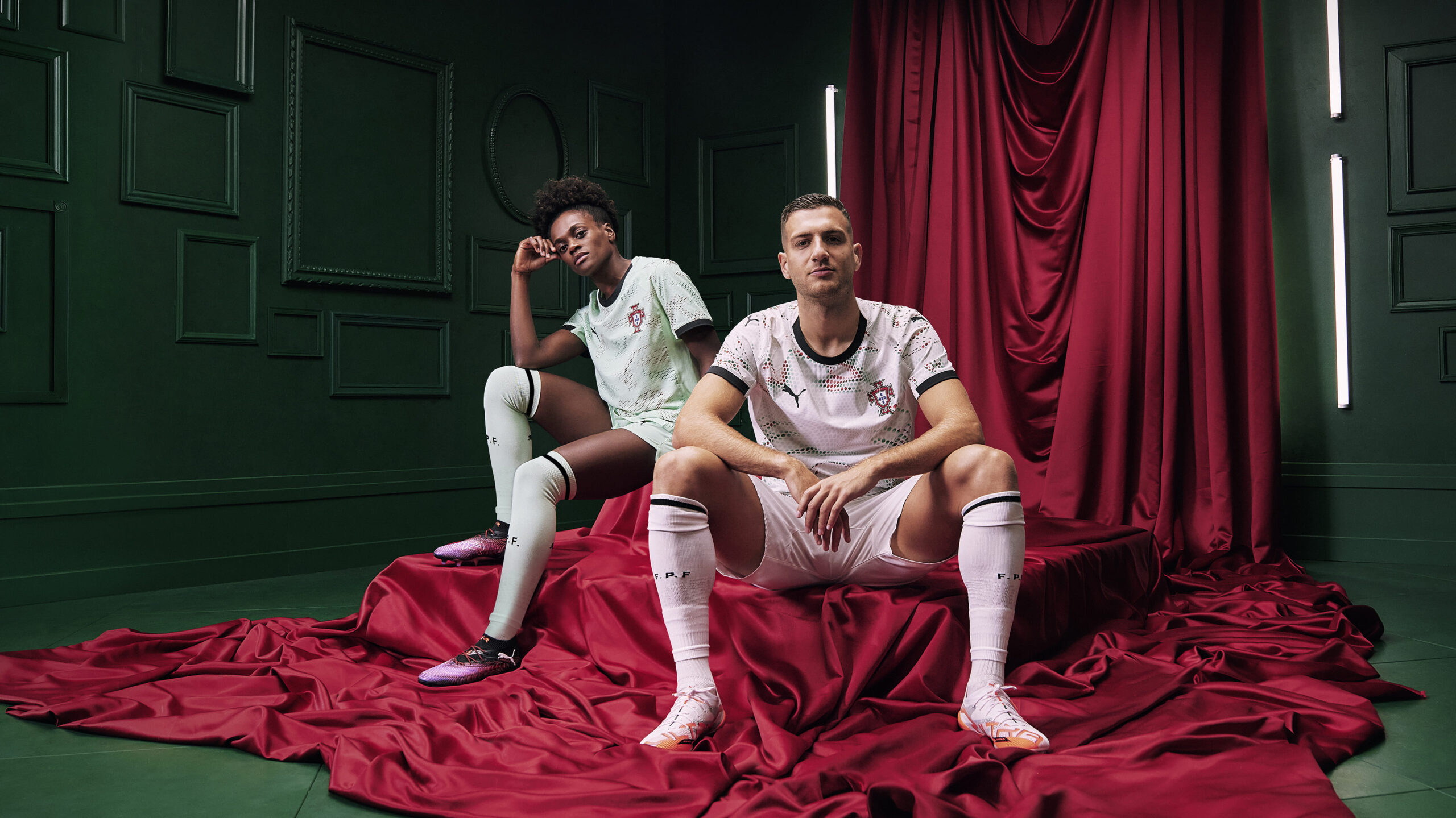 Виїзна форма чоловічої збірної Португалії від PUMA