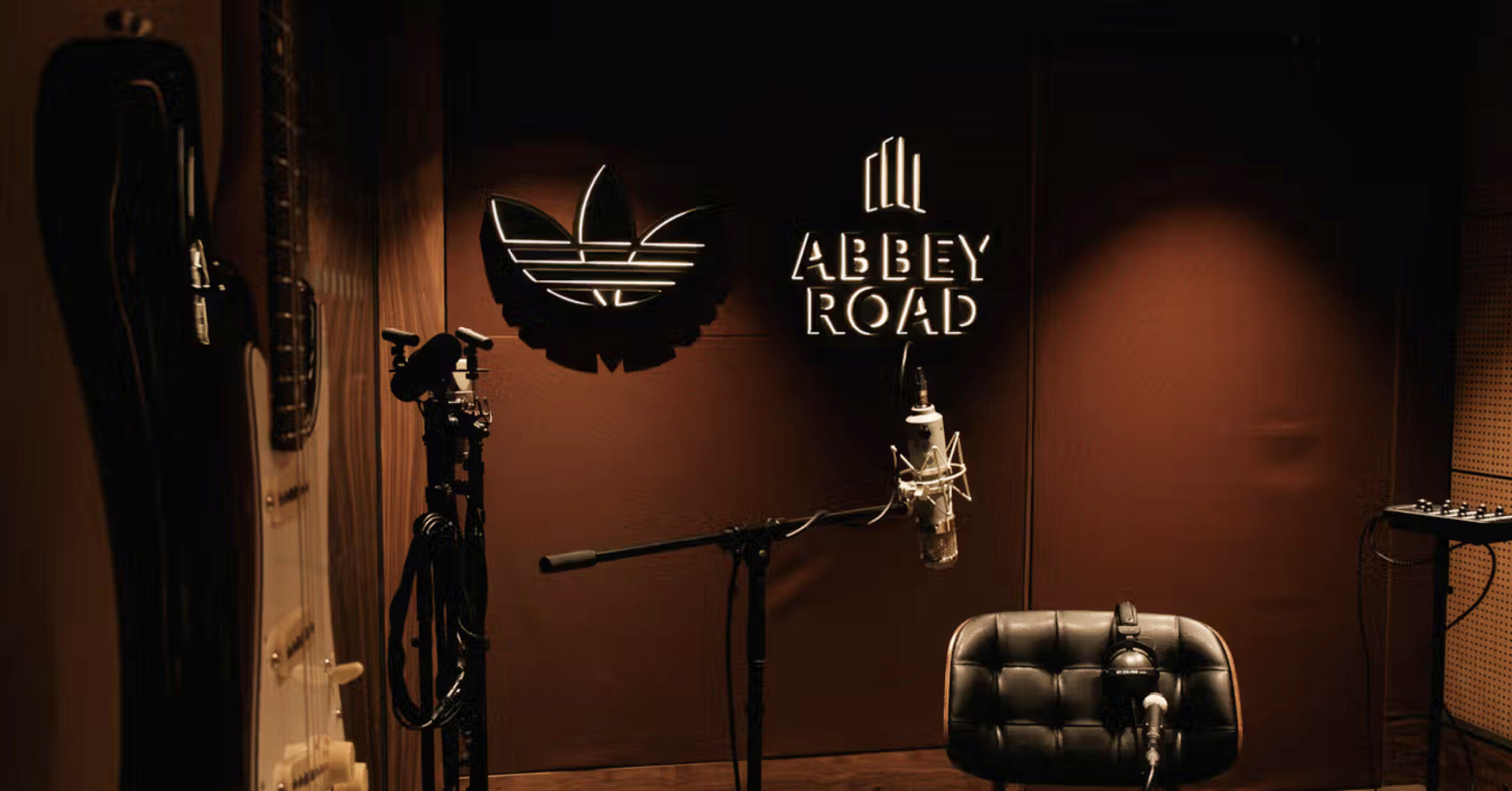 Студія Abbey Road та adidas