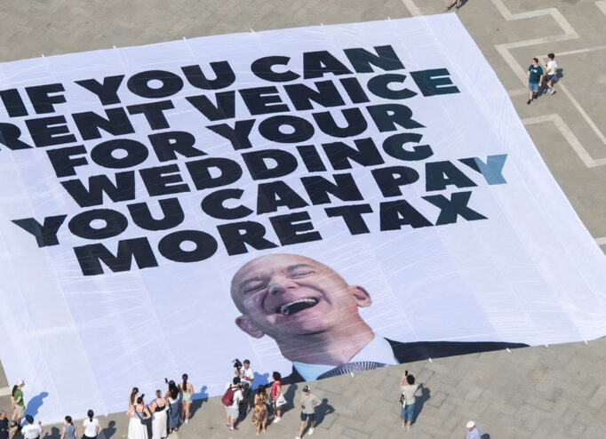 Проти весілля Джеффа Безоса у Венеції протестують