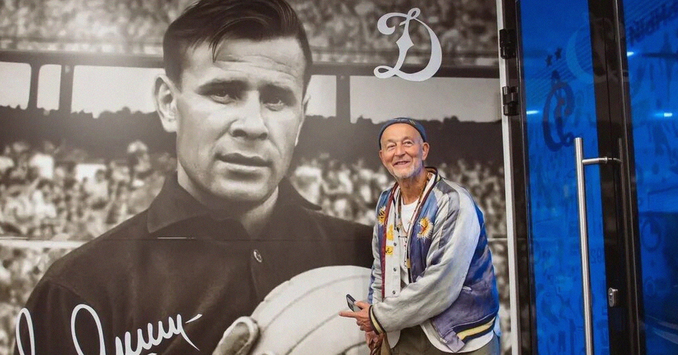 Британський дизайнер Найджел Кабурн випустив колекцію з російським брендом ОЛОВО