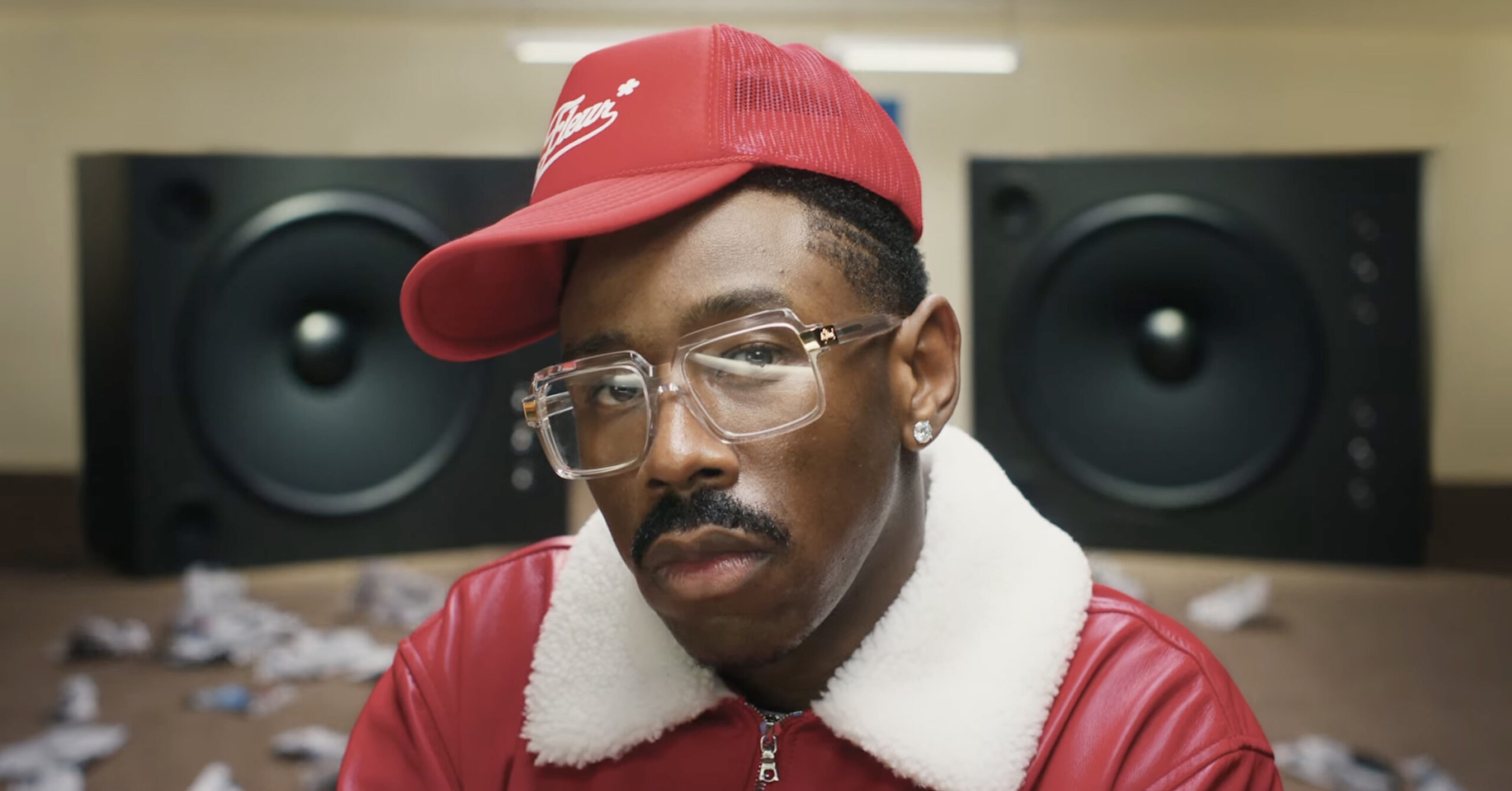 Tyler, the Creator у кліпі Stop Playing With Me