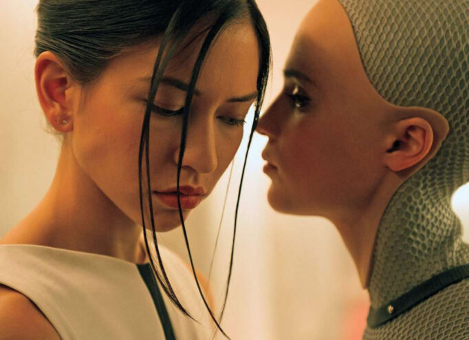 Кадр з фільму Ex Machina