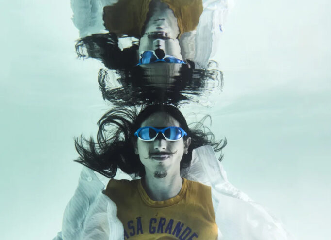 Перша колабораця Oakley та UNDEFEATED