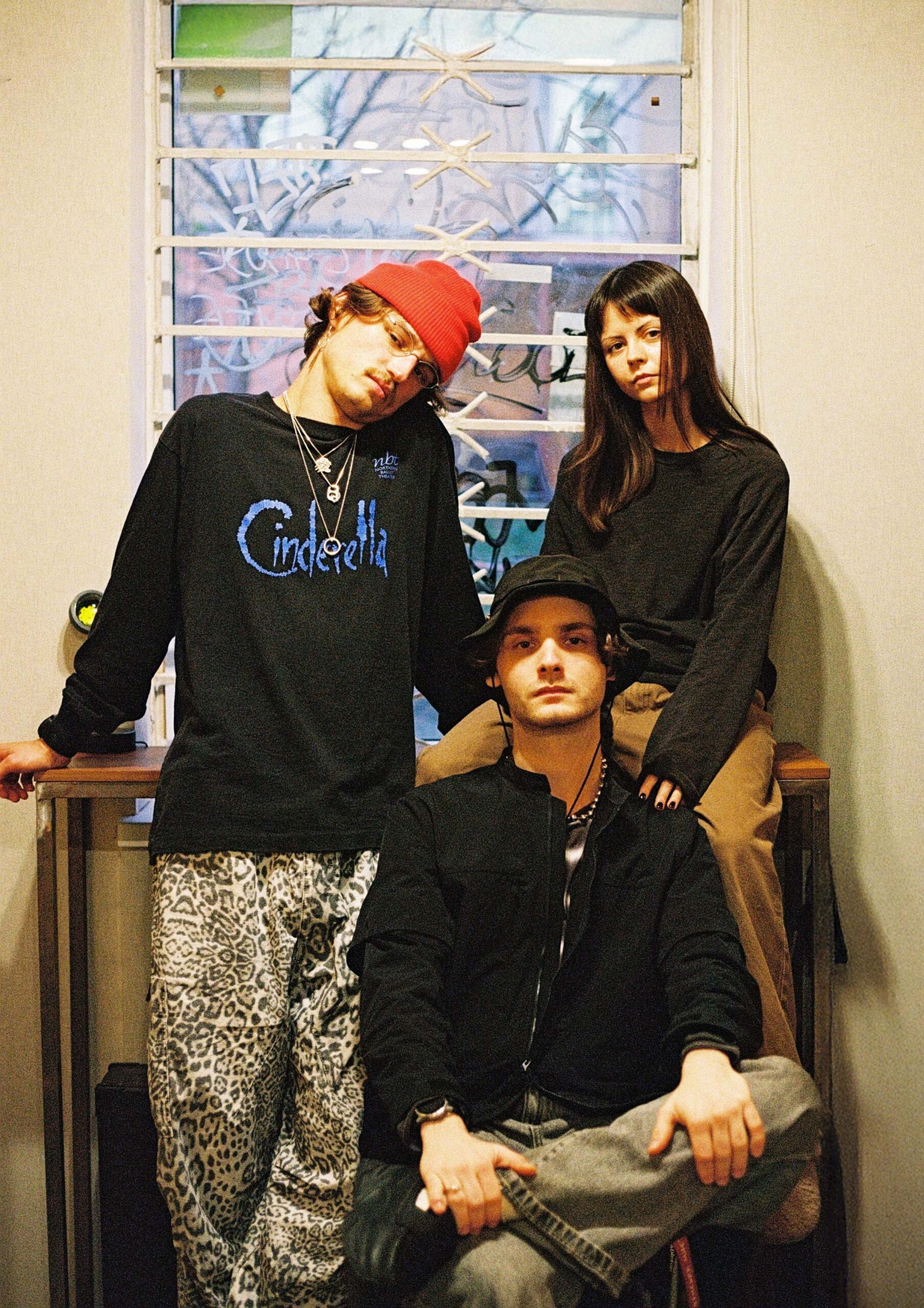 Учасники гурту Hyphen Dash