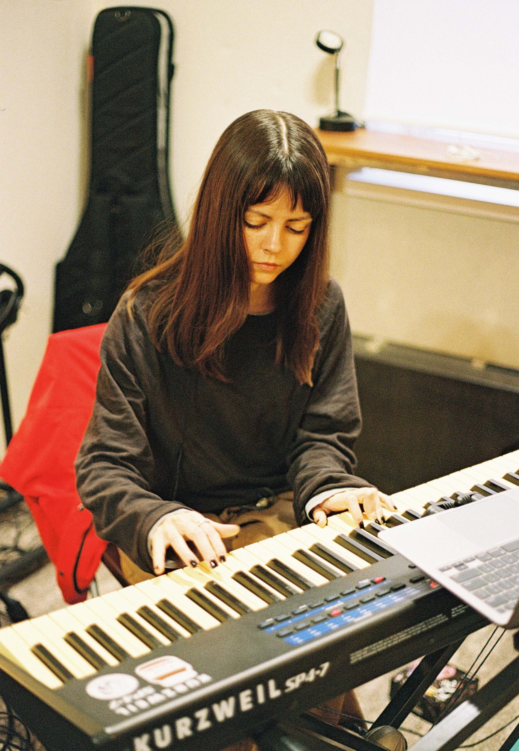 Поліна Майборода за клавішами