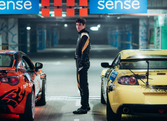 «На драйві» це перший фільм про перегони в Україні