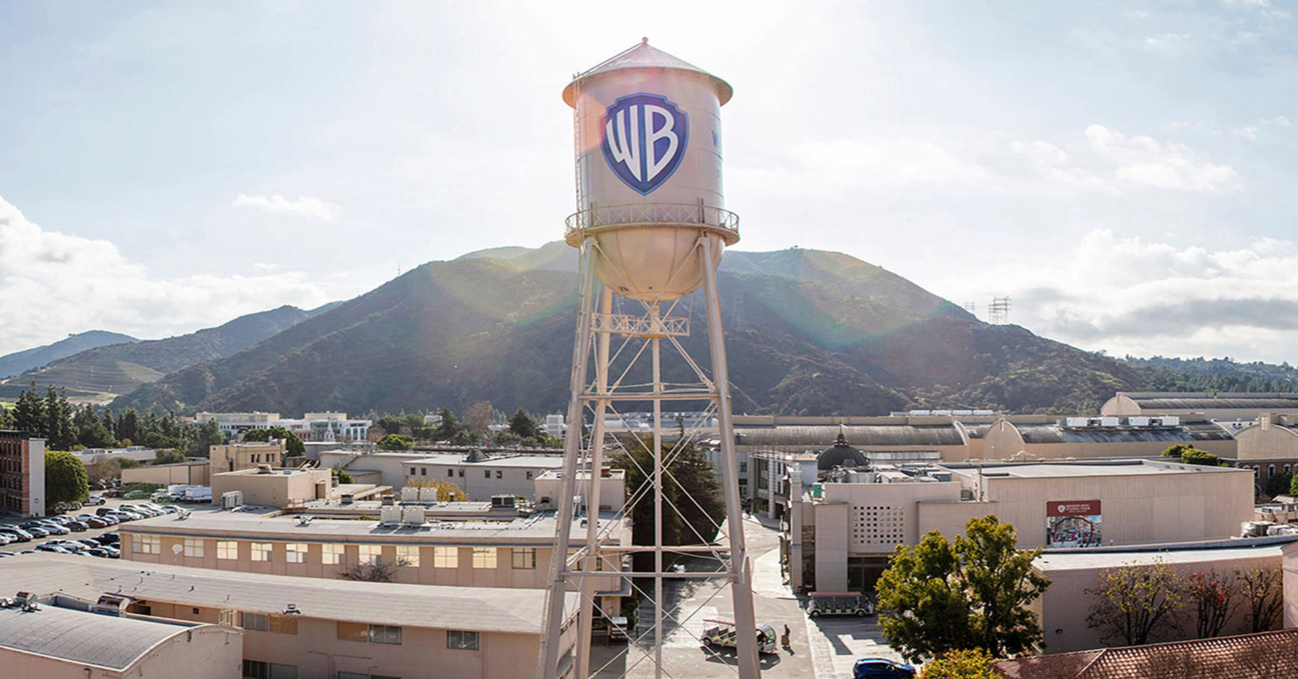 Netflix купить Warner Bros