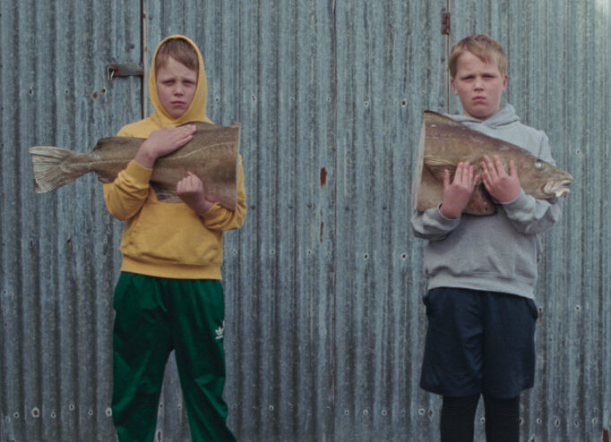 Кадр з ісландського комедійно-драматичного фільму «Любов, що не зникає»