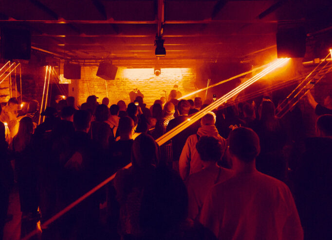 Клуб КОР в Дніпрі