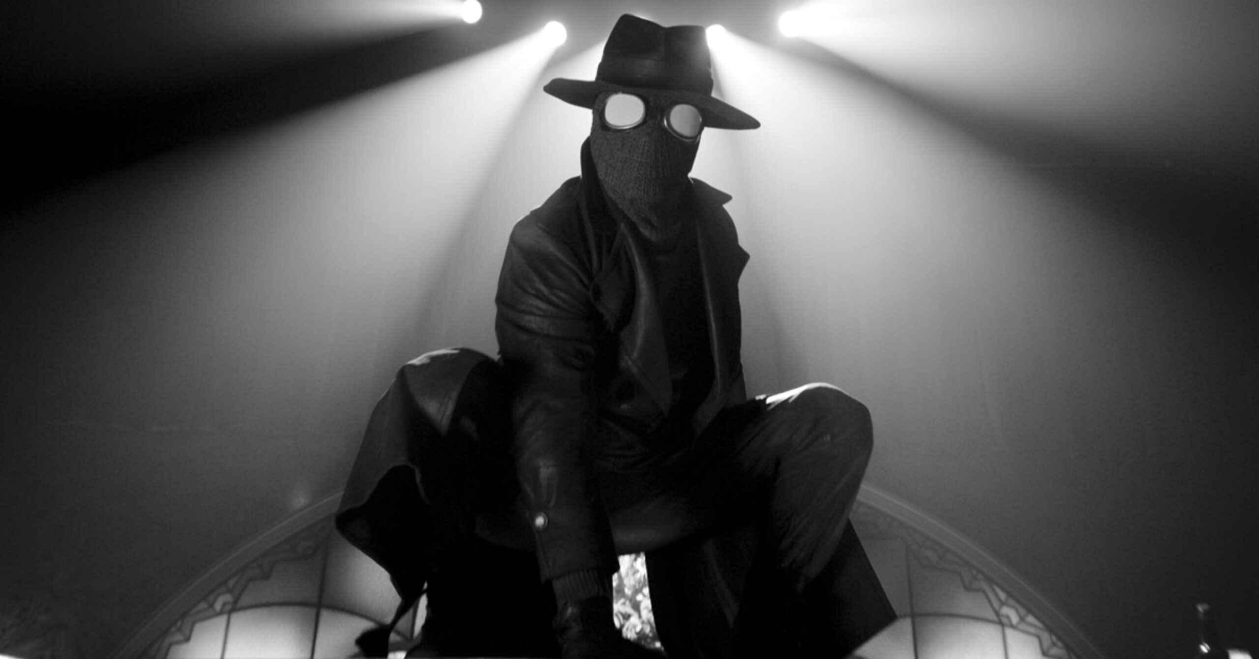 Ніколас Кейдж у ролі Павука-Нуара