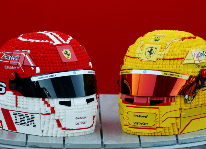 LEGO-шоломи Ferrari