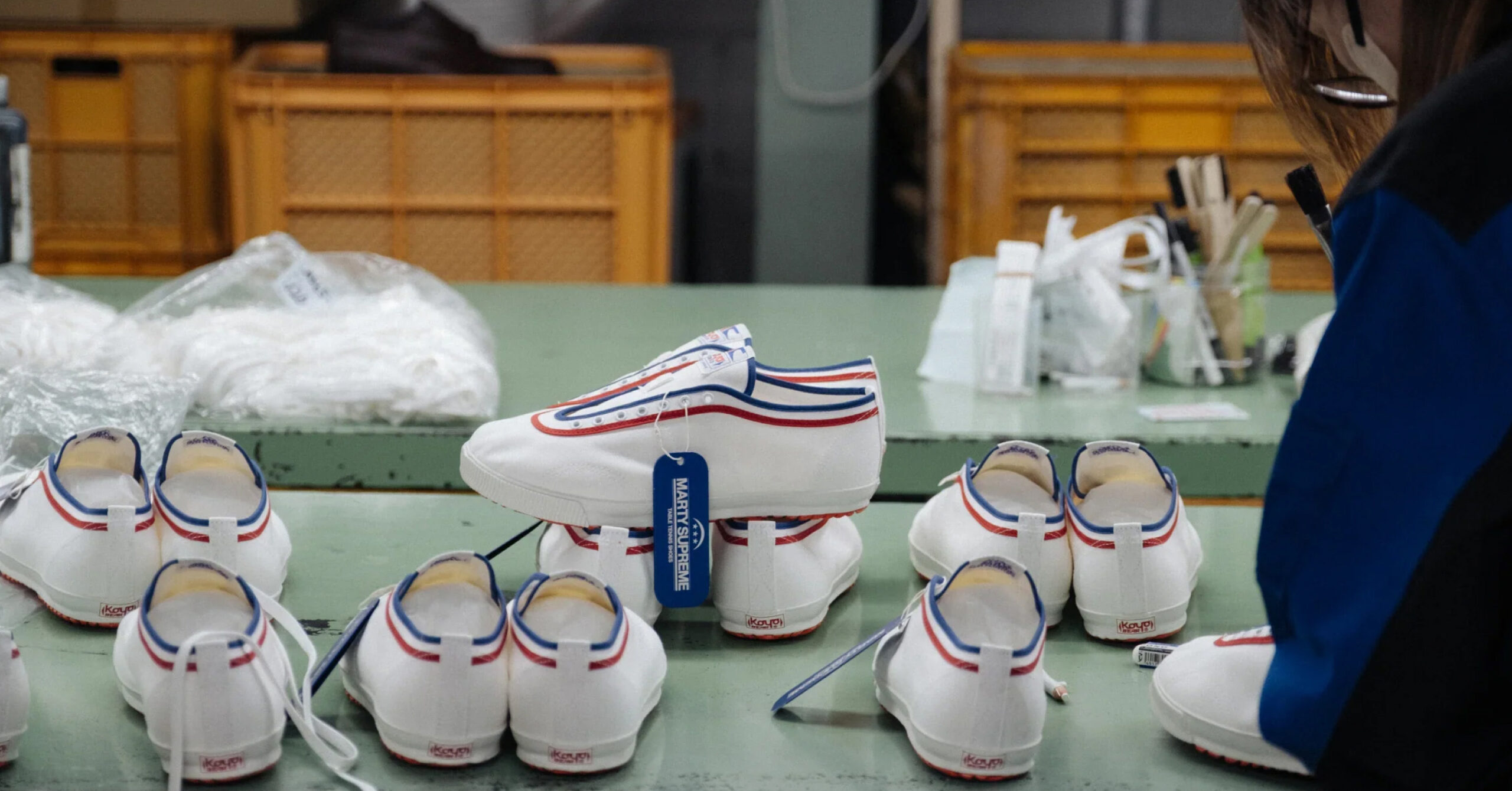 Кросівки для пінг-понгу Marty Supreme від Koyo Bear та A24