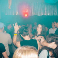 Чи справді Дуа ліпа передала пікап для Першого ОМБ