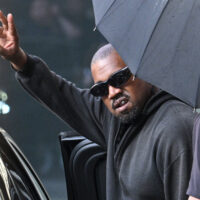 Каньє Вест та директор Wireless відповіли на критику