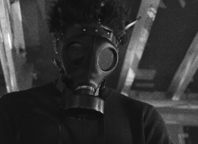 SHUT YOUR DAMN 95.7892 Labrinth