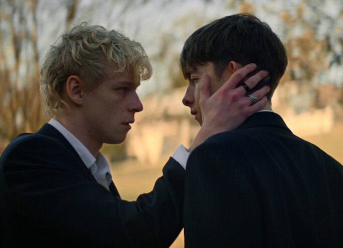 квір-горор Leviticus