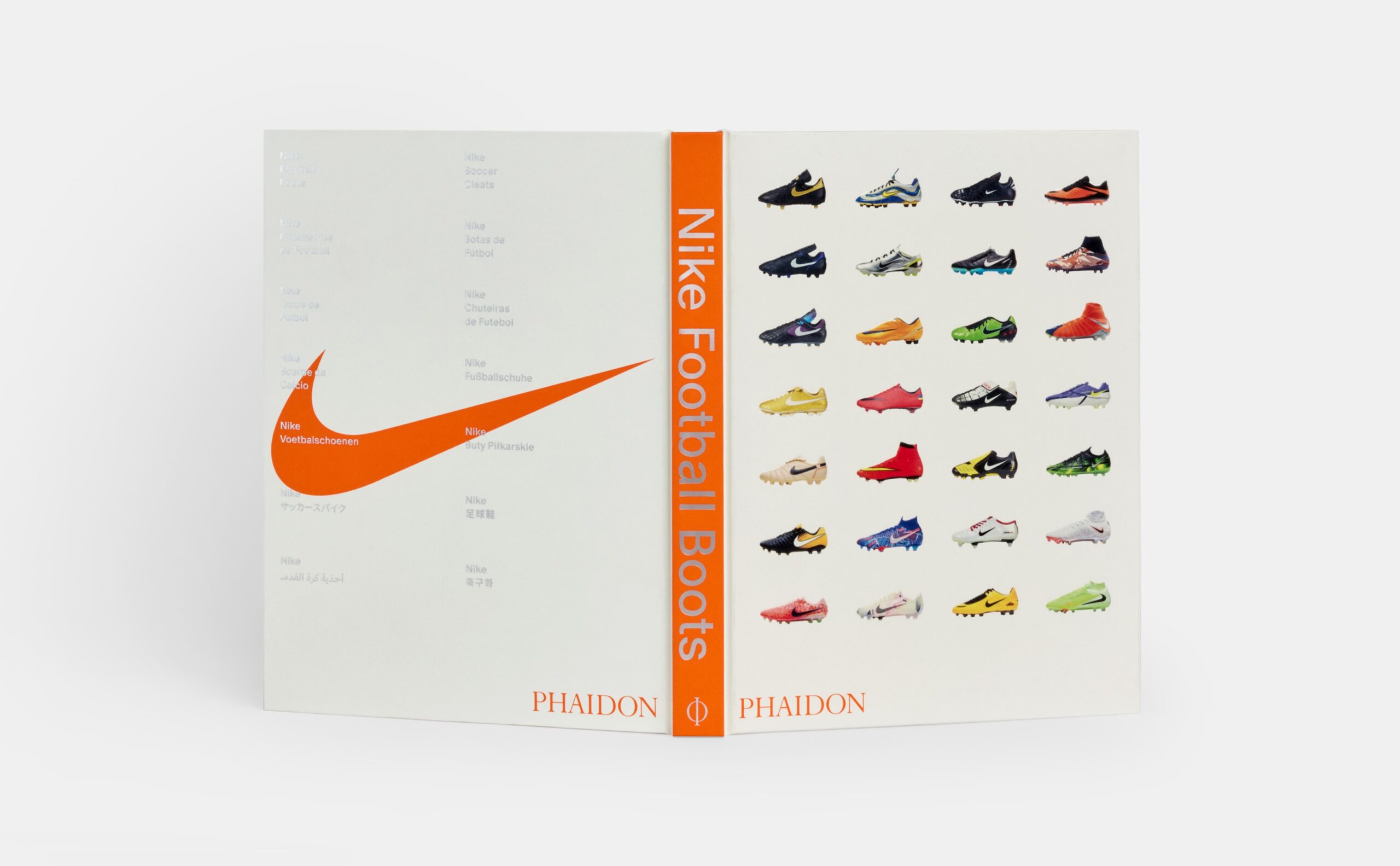 Обкладинка книжки Nike про футбольні бутси