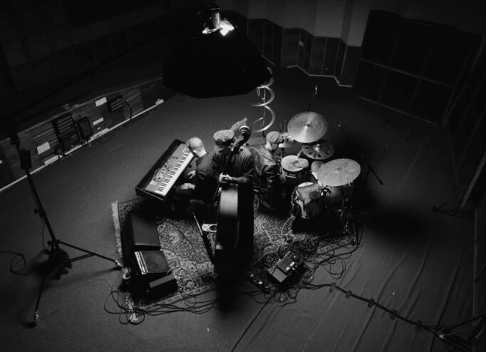 Лайв-відео Sigmund Friends