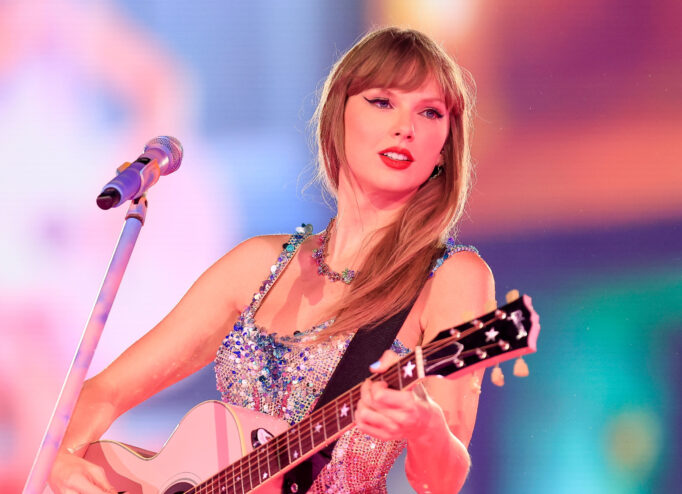 Тейлор Свіфт