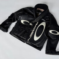 Ніколь Маклафлін Oakley